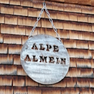 Bild enthält, Indoors, Interior Design, Wood, Brick