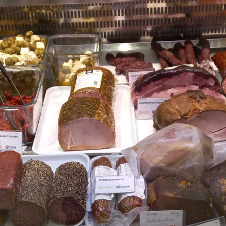 Bild enthält, Butcher Shop, Shop, Deli, Food, Meat, Pork, Bread