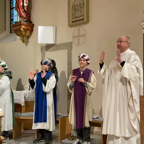Adult, Male, Man, Person, Female, Woman, Priest, Coat, Bishop, Face