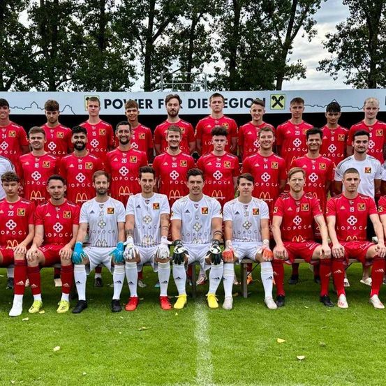 Bild enthält, People, Person, Groupshot, Team, Adult, Male, Man