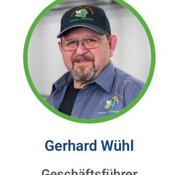 Bild enthält, Baseball Cap, Cap, Hat, Photography, Face, Person, Portrait, Adult, Male, Man