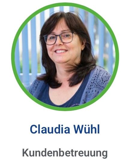 Bild enthält, Photography, Glasses, Face, Head, Person, Portrait, Adult, Female, Woman, Smile