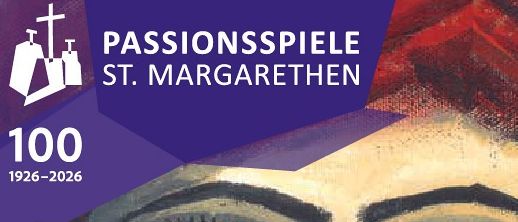 Gemälde einer Frau mit rotem Haar und grünen Augen, die ein roten Schleier trägt mit dem Text Passionspiele St. Margarethen 100 1926-2026.