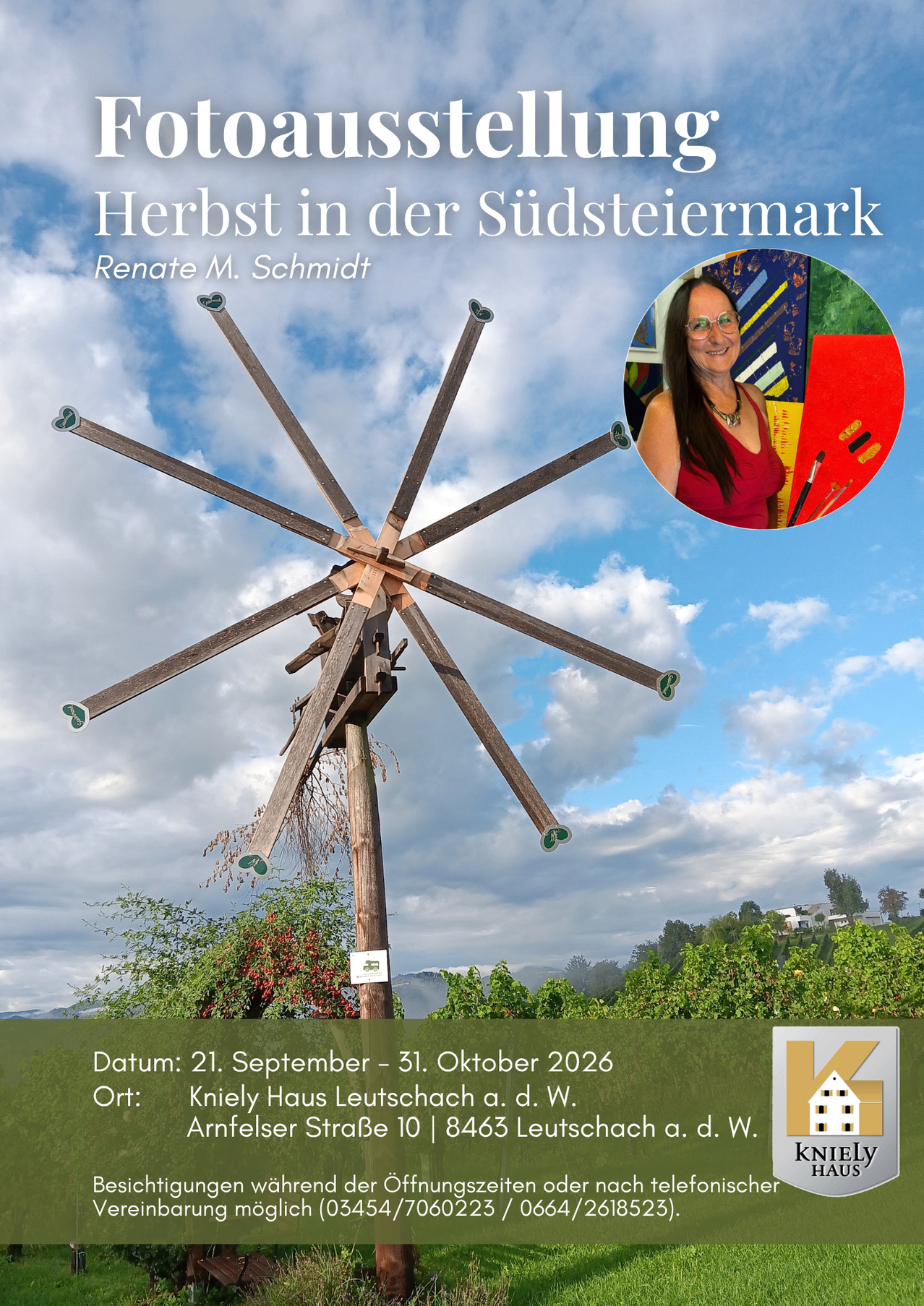 Plakat für eine Kunstausstellung mit dem Titel 'Herbst in der Südsteiermark' von Renate M. Schmidt, mit einer Windmühle und einem Porträt der Künstlerin. Die Ausstellung läuft vom 21. September bis 31. Oktober 2026 im Kniely Haus in Leutschach.