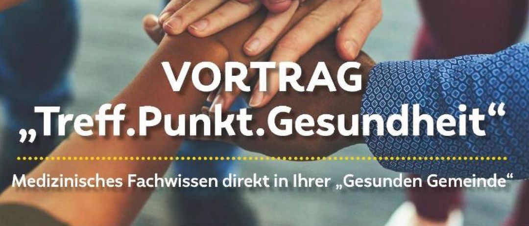 Eine Gruppe von Händen, die ineinander verschränkt sind, mit einem gelben Schild, das 'Vortrag' und 'Treff.Punkt.Gesundheit' besagt. Unten befindet sich ein roter Kreis mit der Nummer 9 und den Worten 'Volkskrankheit Ruckenschmerzen'. Ein Vortrag von Dr. Waltraud Strotz.