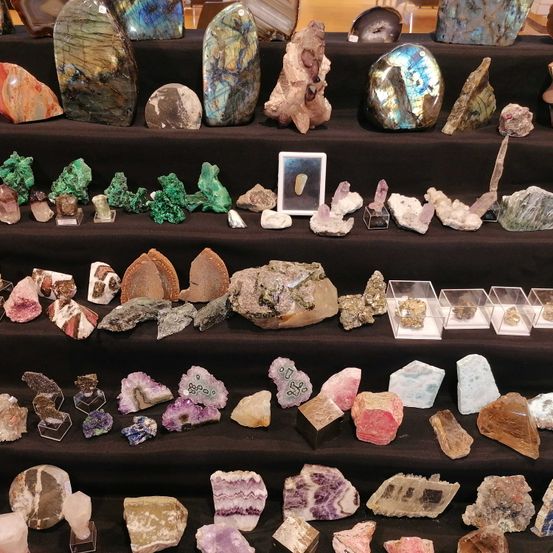 Brse_Mineralien_Steine_2021BrinnichMichaela