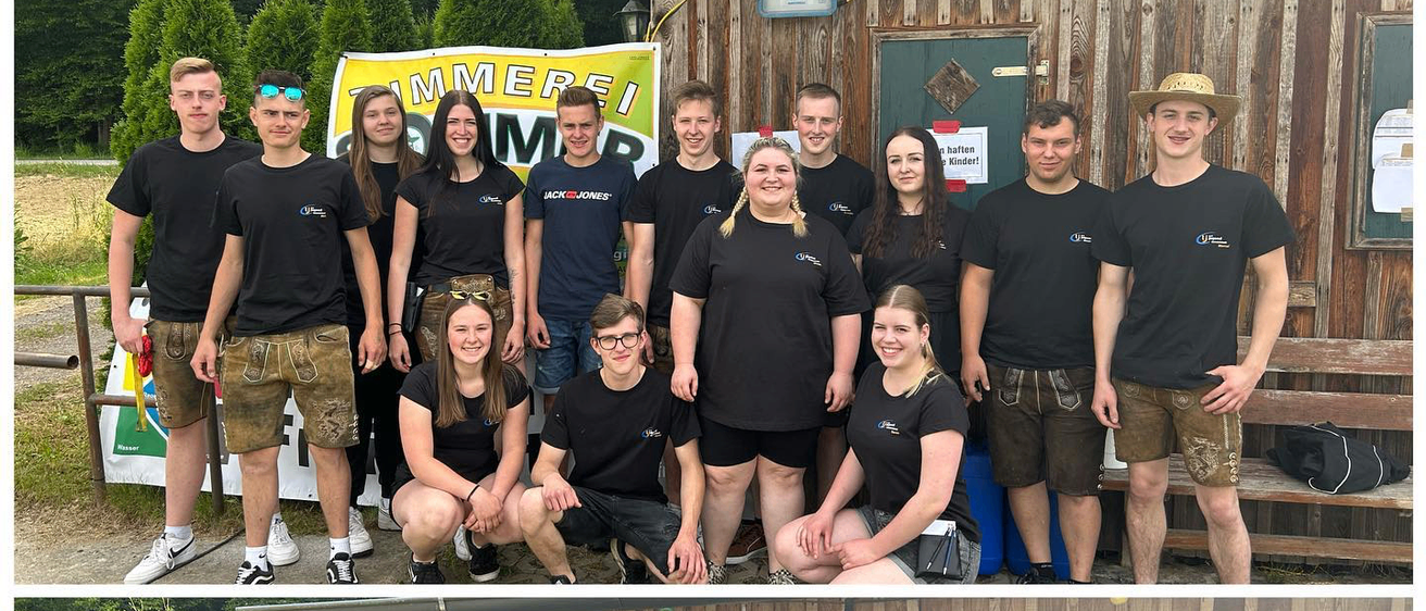 Bild enthält, People, Person, Shorts, T-Shirt, Team, Adult, Female, Woman, Pants, Portrait