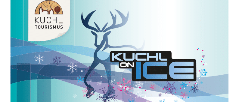 Illustration eines Hirsches, der auf dem Eis Schlittschuh läuft, mit Schneeflocken und dem Logo Kuchl on Ice. Kuchl Tourismus Logo auf der linken Seite. Website-Adresse unten.