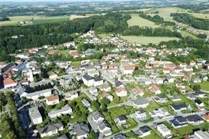 Bild enthält, Neighborhood, Suburb, Architecture, Building, Outdoors