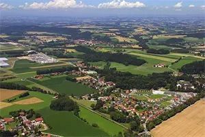 Bild enthält, Outdoors, Nature, Countryside, Rural, Farm, Aerial View