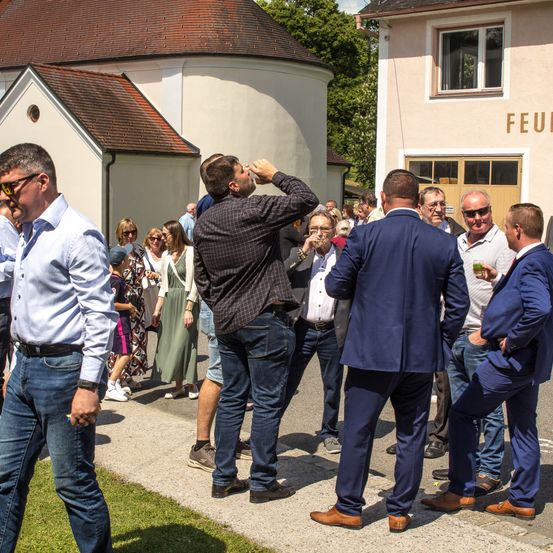 Bild enthält, Pants, Jeans, People, Person, Adult, Male, Man, Shoe, Coat, Shorts