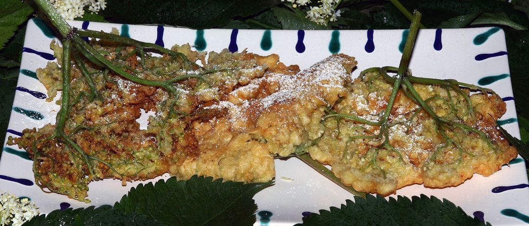 Leaf, Plate, Apiaceae, Flower, Herbs, Food, Food Presentation