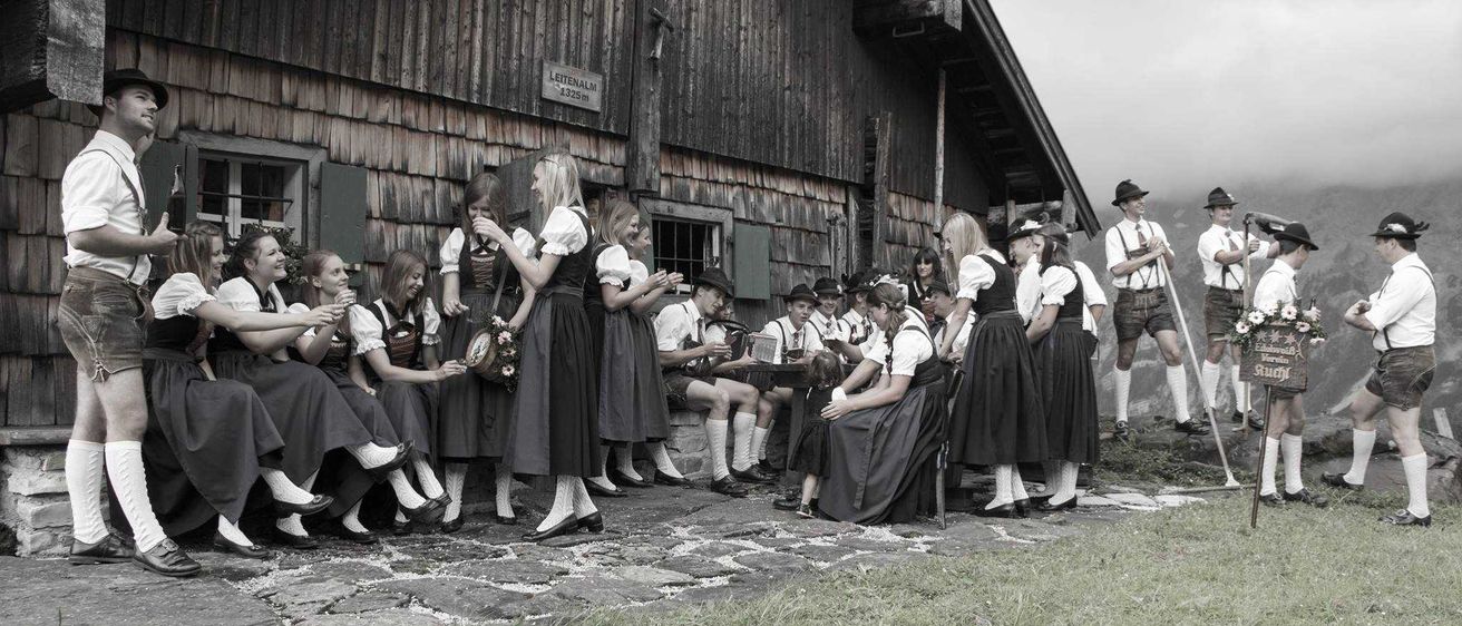 326405432_571497348210709_7858780902530947938_n