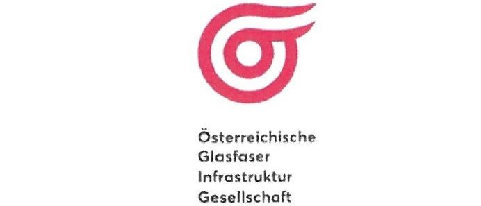 Eine weiße Seite mit einem roten Logo in der Mitte und darunter Text, der lautet: 'Osterreichische Glasfaser Infrastruktur Gesellschaft'.