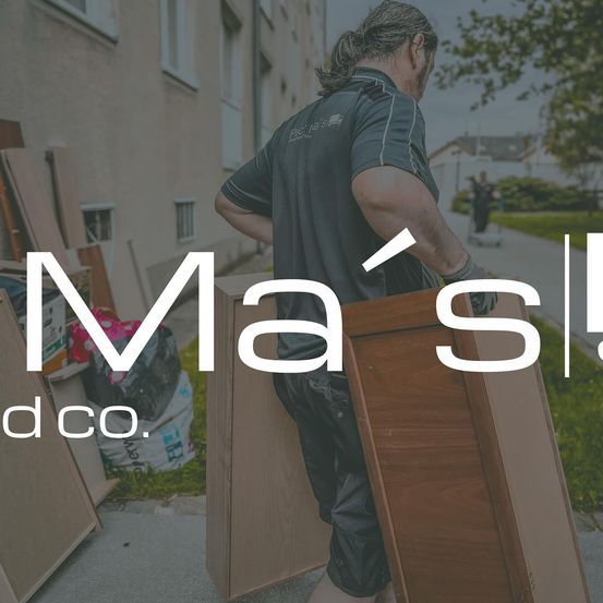 Bild enthält, Photography, Person, City, Road, Street, Urban, Box