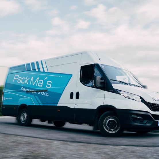 Bild enthält, Transportation, Vehicle, Moving Van, Van, Machine, Wheel, Small Box Truck, Truck