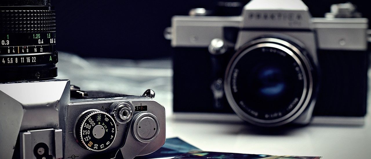 Bild enthält, Camera, Electronics, Digital Camera, Video Camera