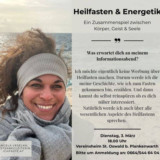 Eine lächelnde Frau in einem Schal und Stirnband posiert für ein Foto am Strand. Der Text handelt von einem Heilfasten-Event, der sich auf das Zusammenspiel von Körper, Geist und Seele konzentriert. Details umfassen eine persönliche Geschichte, Diskussion über Fastenaspekte und eine Einladung zu einem Treffen am 3. März.