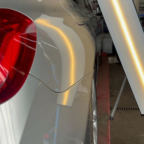 Bild enthält, Transportation, Vehicle, Car, Car - Exterior, Car Scratch, Machine, Wheel