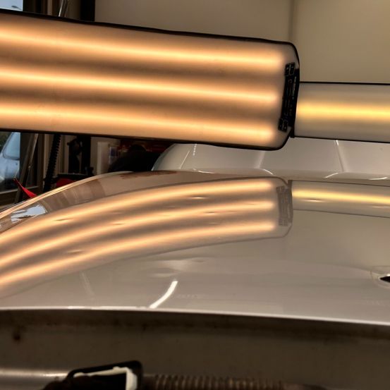 Bild enthält, Aluminium, Car, Transportation, Vehicle, Person