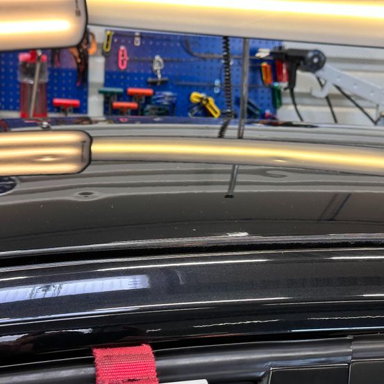 Bild enthält, Spoke, Car, Vehicle, Factory, Manufacturing