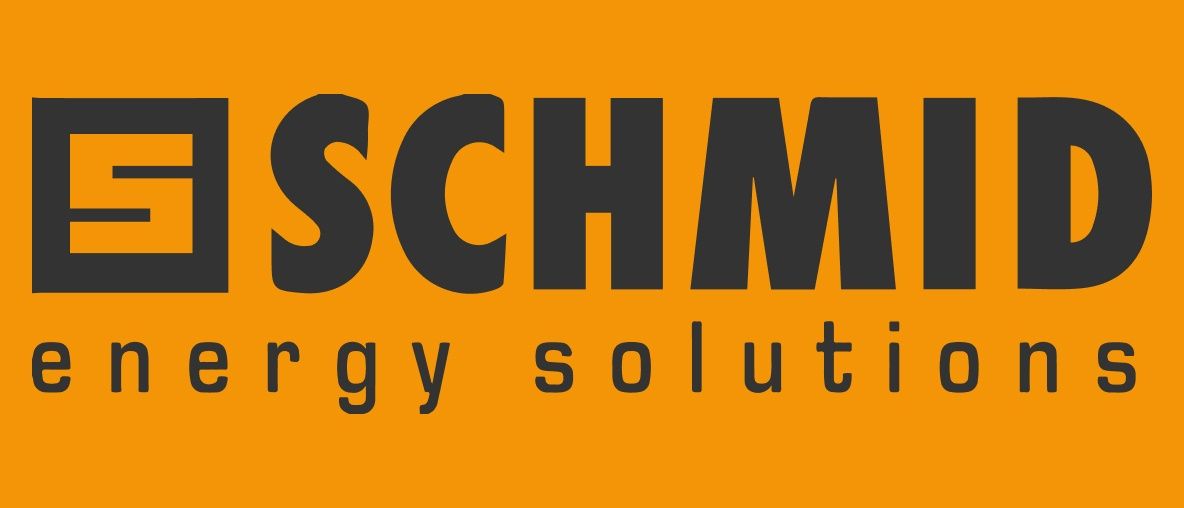 Ein gelber Hintergrund mit dem schwarzen Logo von Schmid Energy Solutions. Das Logo zeigt ein stilisiertes 'E' und den Schriftzug 'SCHMID' in fetten Großbuchstaben. Darunter steht in kleineren Buchstaben 'energielösungen'.