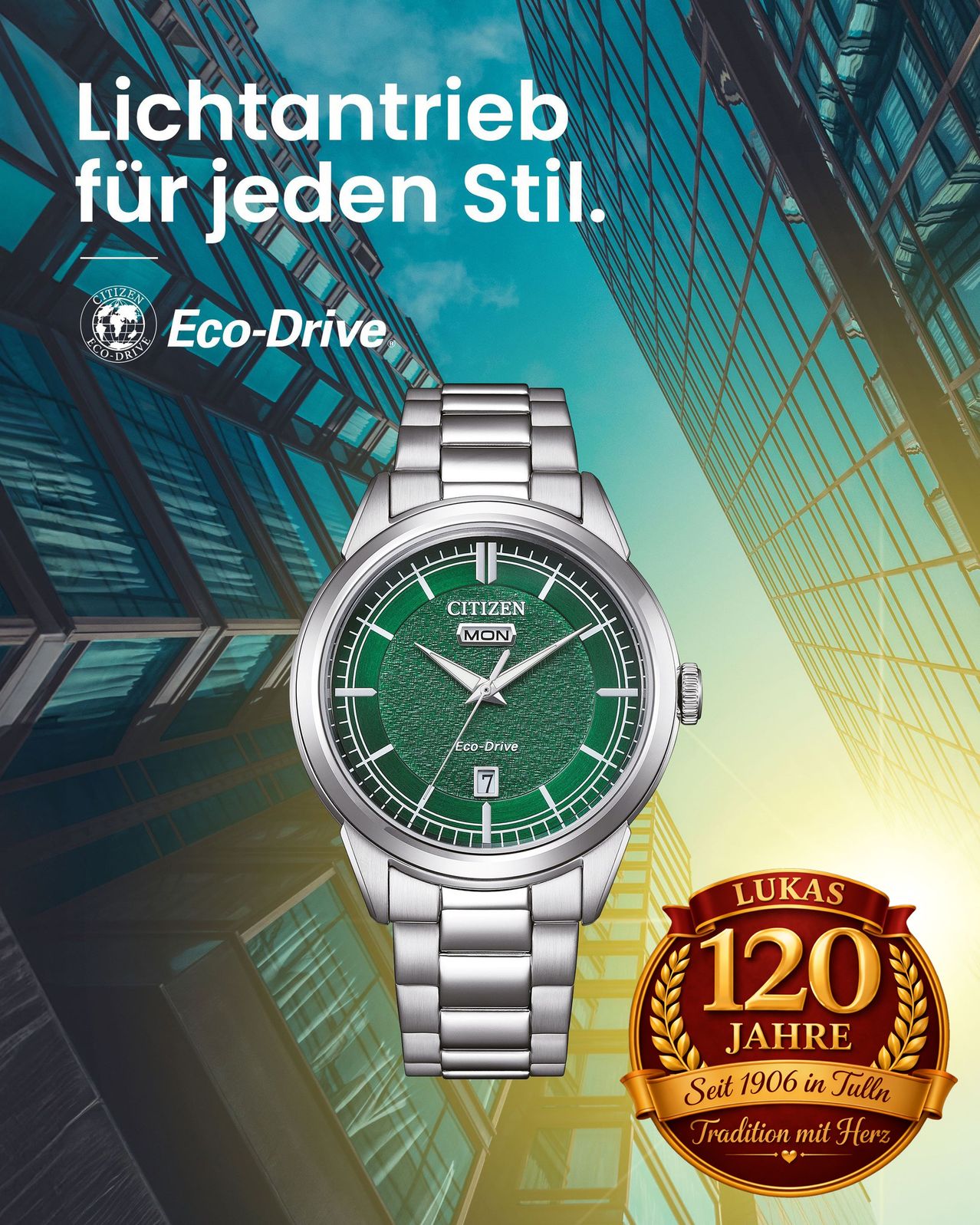 Citizen Uhr mit grünem Zifferblatt und silbernem Gehäuse. Die Uhr wird mit dem Slogan 'Eco-Drive für jeden Stil' beworben. Sie hat ein modernes, minimalistisches Design.