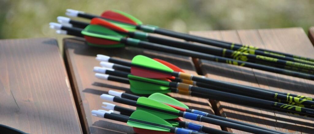 Bild enthält, Weapon, Arrow