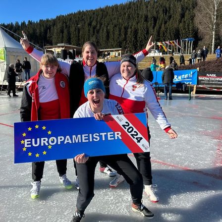 Bild enthält, Ice Skating Dancing, Person, Adult, Female, Woman, People, Boy, Male, Teen, Face