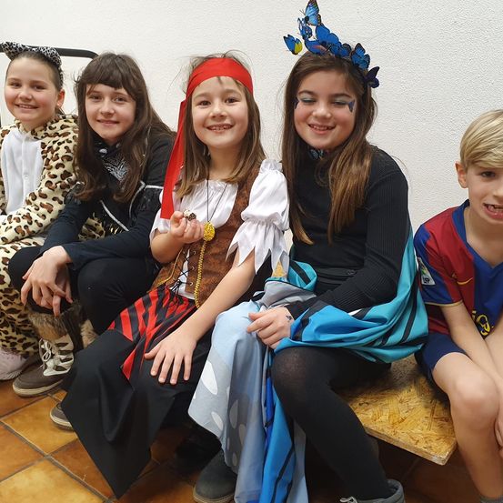 Bild enthält, Person, Photography, Portrait, Costume, People, Child, Female, Girl, Boy, Male