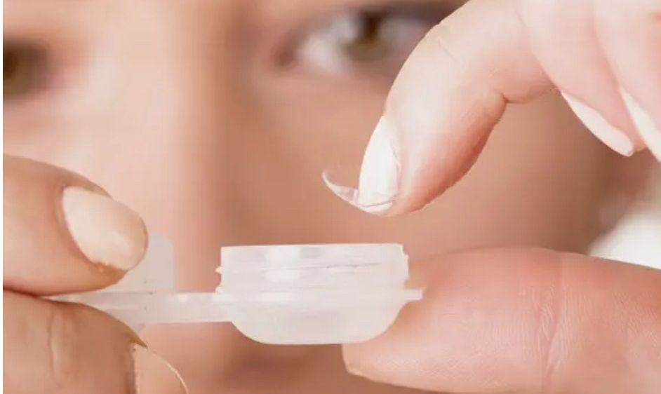 Bild enthält, Contact Lens