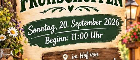 Ein Plakat für ein traditionelles deutsches Frühstücksevent, mit einem Holzschild, das die Worte 'Frühschopppen' und das Datum 'Sonntag, 20. September 2026' zeigt. Die Veranstaltung beginnt um 11:00 Uhr im Harti's Kabarettcafe.
