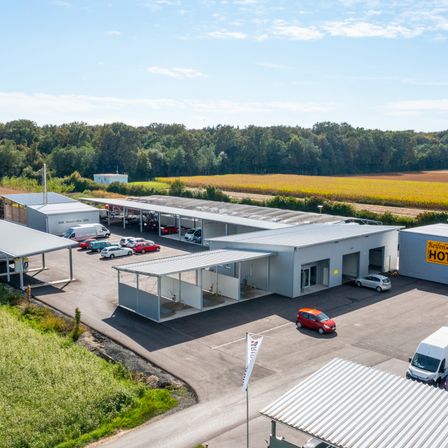 Bild enthält, Outdoors, Car, Transportation, Vehicle, Aerial View, Machine, Wheel