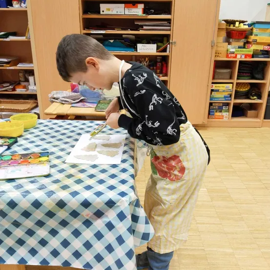 Pants, Person, Photography, Portrait, Plywood, Wood, Shelf, Tablecloth, Boy, Child