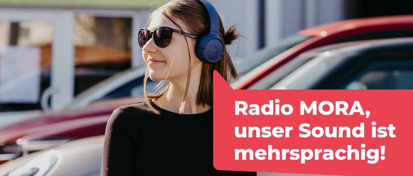 Bild enthält, Accessories, Sunglasses, Adult, Female, Person, Woman, Cushion, Home Decor, Head, Face