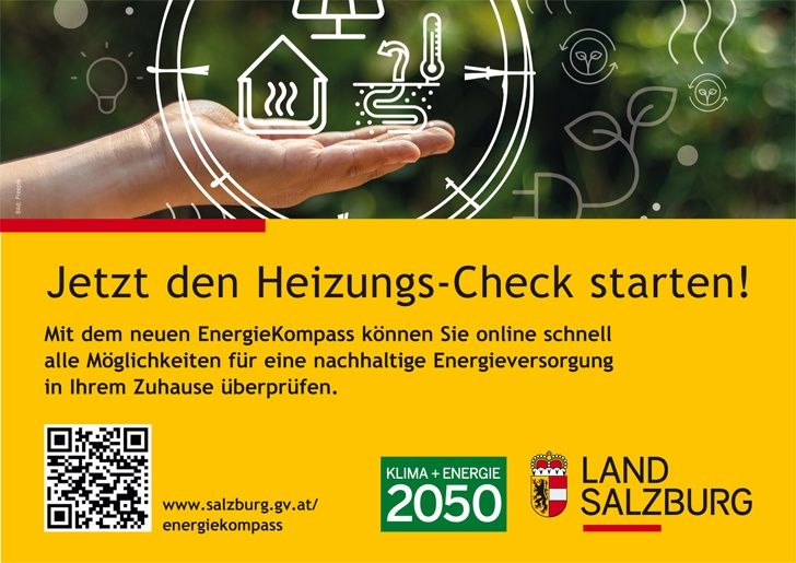 Eine Hand hält ein Haussymbol, umgeben von grünen Blättern, und lädt zum Heizcheck ein. Der Text lautet 'Jetzt den Heizungs-Check starten!' und betont nachhaltige Energienutzung. Ein QR-Code und Logos sind vorhanden.