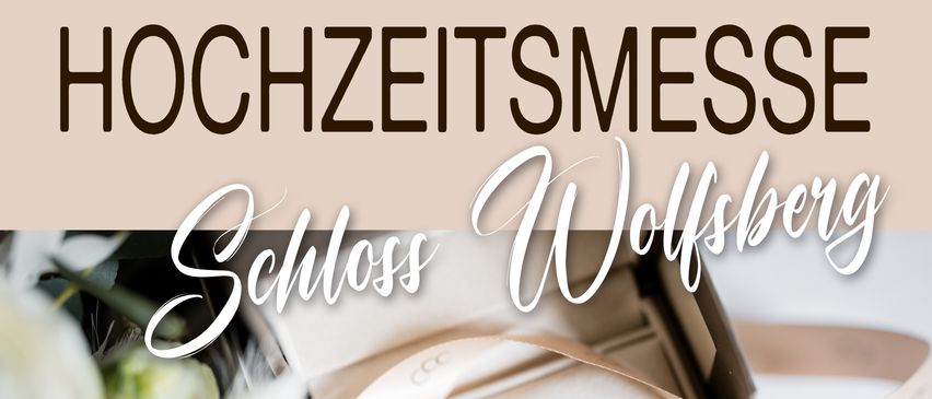 Bild enthält, Accessories, Bag, Handbag, Jewelry, Ring, Flower, Plant, Rose, Text, Tie