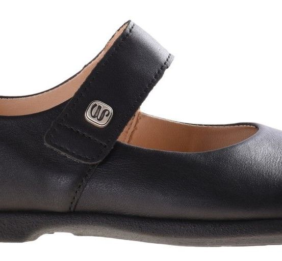 Bild enthält, Clothing, Footwear, Shoe, Sneaker, Clogs