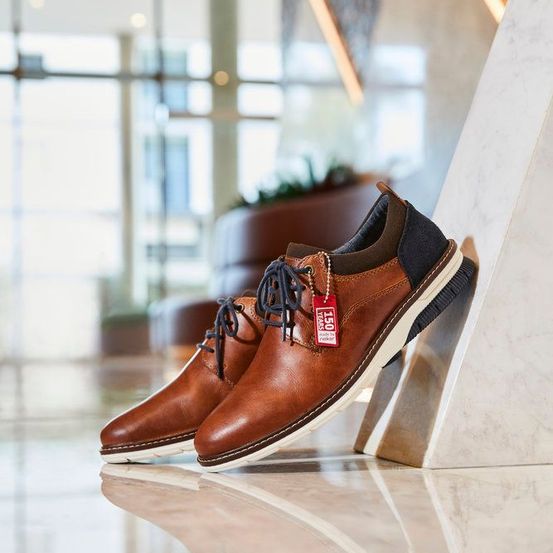 Bild enthält, Clothing, Footwear, Shoe, Sneaker