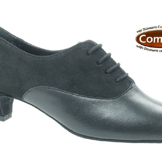 Bild enthält, Clothing, Footwear, Shoe, High Heel