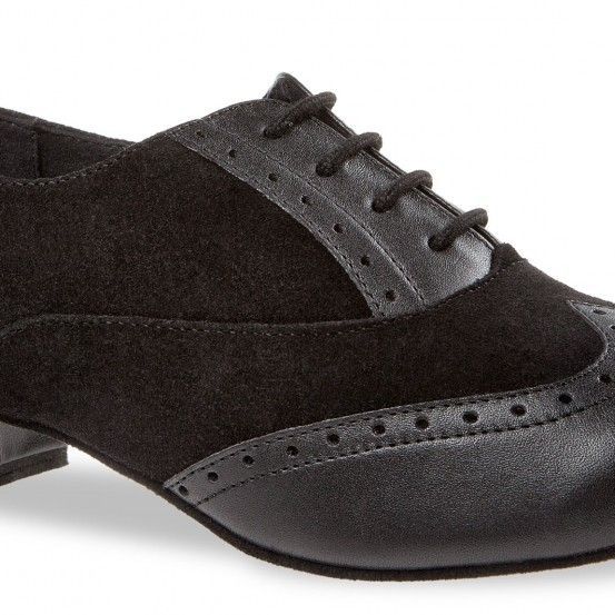 Bild enthält, Clothing, Footwear, Shoe, Sneaker, High Heel, Suede