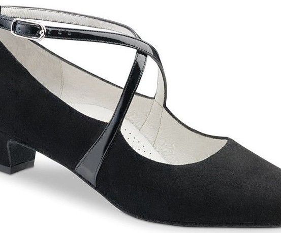 Bild enthält, Clothing, Footwear, Shoe, High Heel