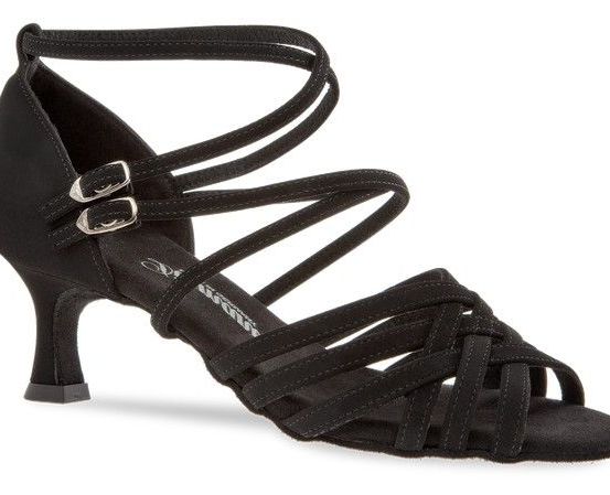 Bild enthält, Clothing, Footwear, Sandal, Shoe, High Heel