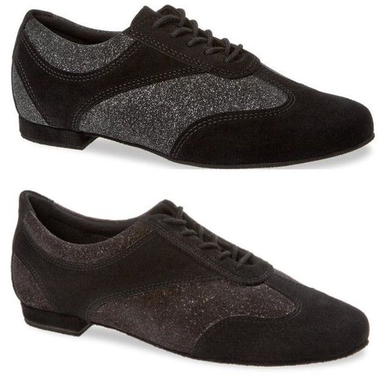 Bild enthält, Clothing, Footwear, Shoe, Sneaker, Suede