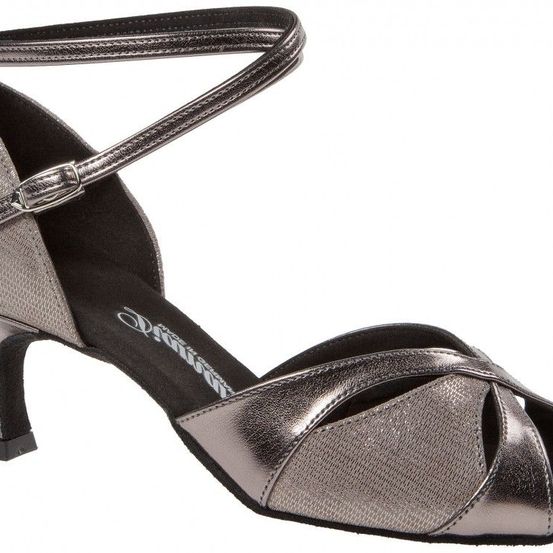 Bild enthält, Clothing, Footwear, Shoe, Sandal, High Heel