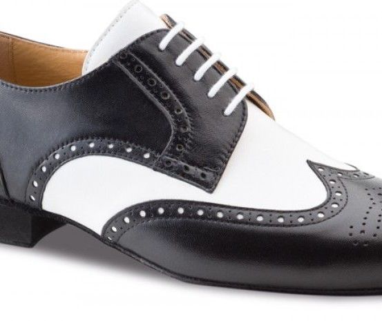 Bild enthält, Clothing, Footwear, Shoe, Sneaker