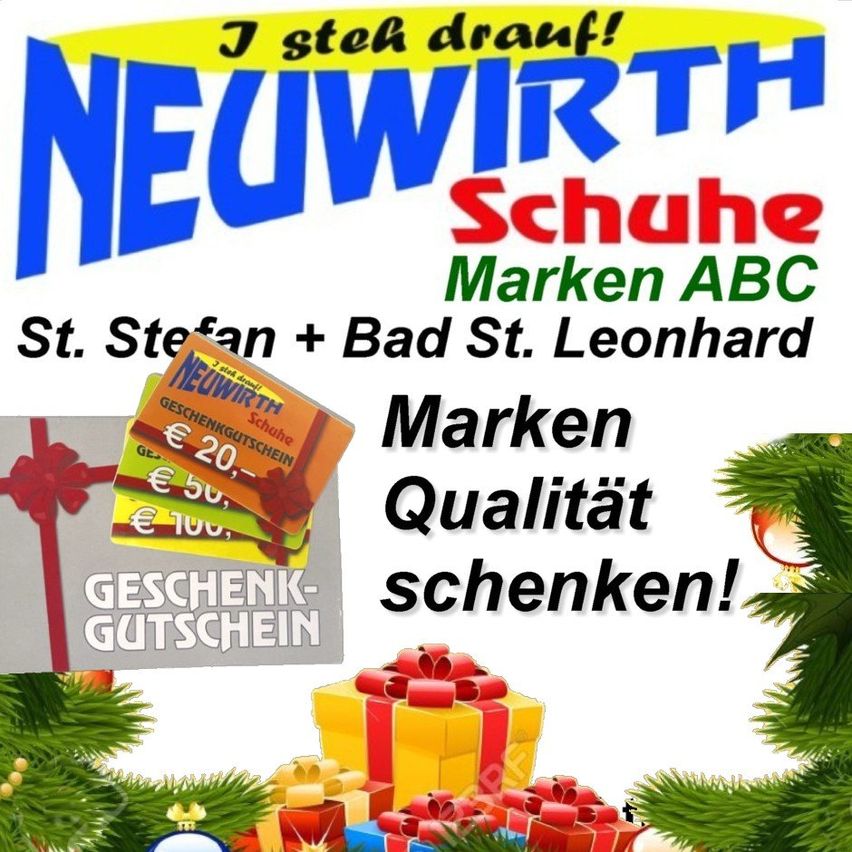 Ein festlicher Werbebanner für Neuwirth Schuhe zeigt Geschenkgutscheine von 20, 50 und 100 Euro. Die Gutscheine liegen auf einem Geschenkpapier verpackt, umgeben von anderen Geschenken unter einem Weihnachtsbaum.