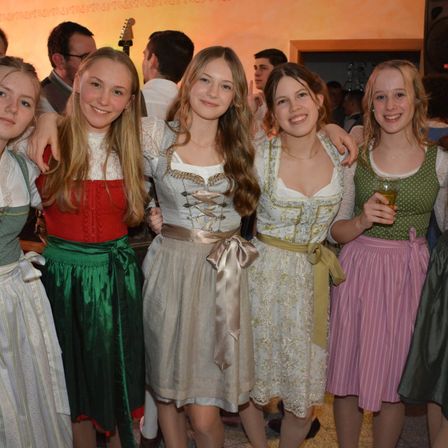 eyJidWNrZXQiOiJhcHBsaWNhdGlvbi1wcm9kLXdlYnNpdGVzLWJ1Y2tldCIsImtleSI6ImJhNzZmNzY5ZmI0OTY1MDJlOWI5Nzk3Ni9zaXRlcy8xNzQxMDAwNTg0NzEzX3gtMDItMjItU3QtR2Vvcmdlbi1iYXVlcm5iYWxsLTE0MC1zY2FsZWQuanBlZyIsImVkaXRzIjp7fX0