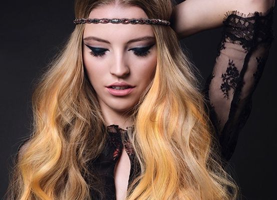 Bild enthält, Photography, Accessories, Face, Head, Person, Portrait, Adult, Female, Woman, Tattoo