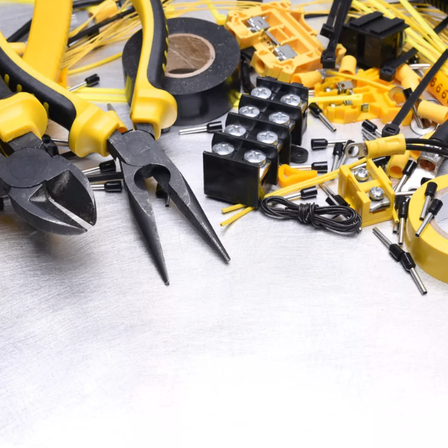 Bild enthält, Tape, Device, Screwdriver, Tool, Pliers